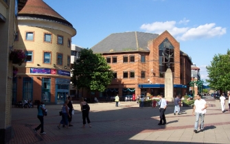 Woking, Central